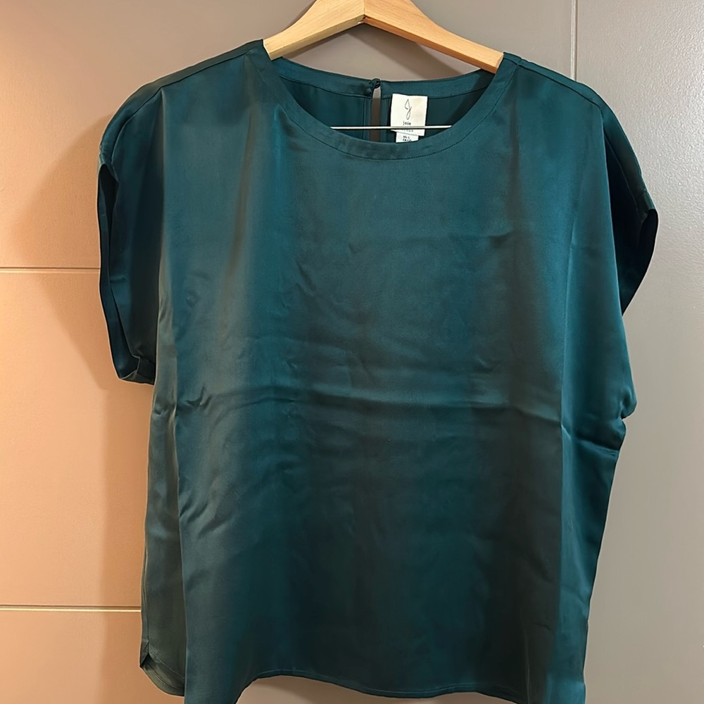 NWOT 100% silk blouse, L